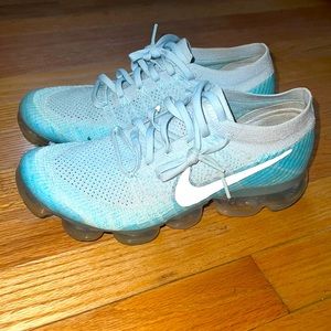 Womens Nike vapor max - baby blue